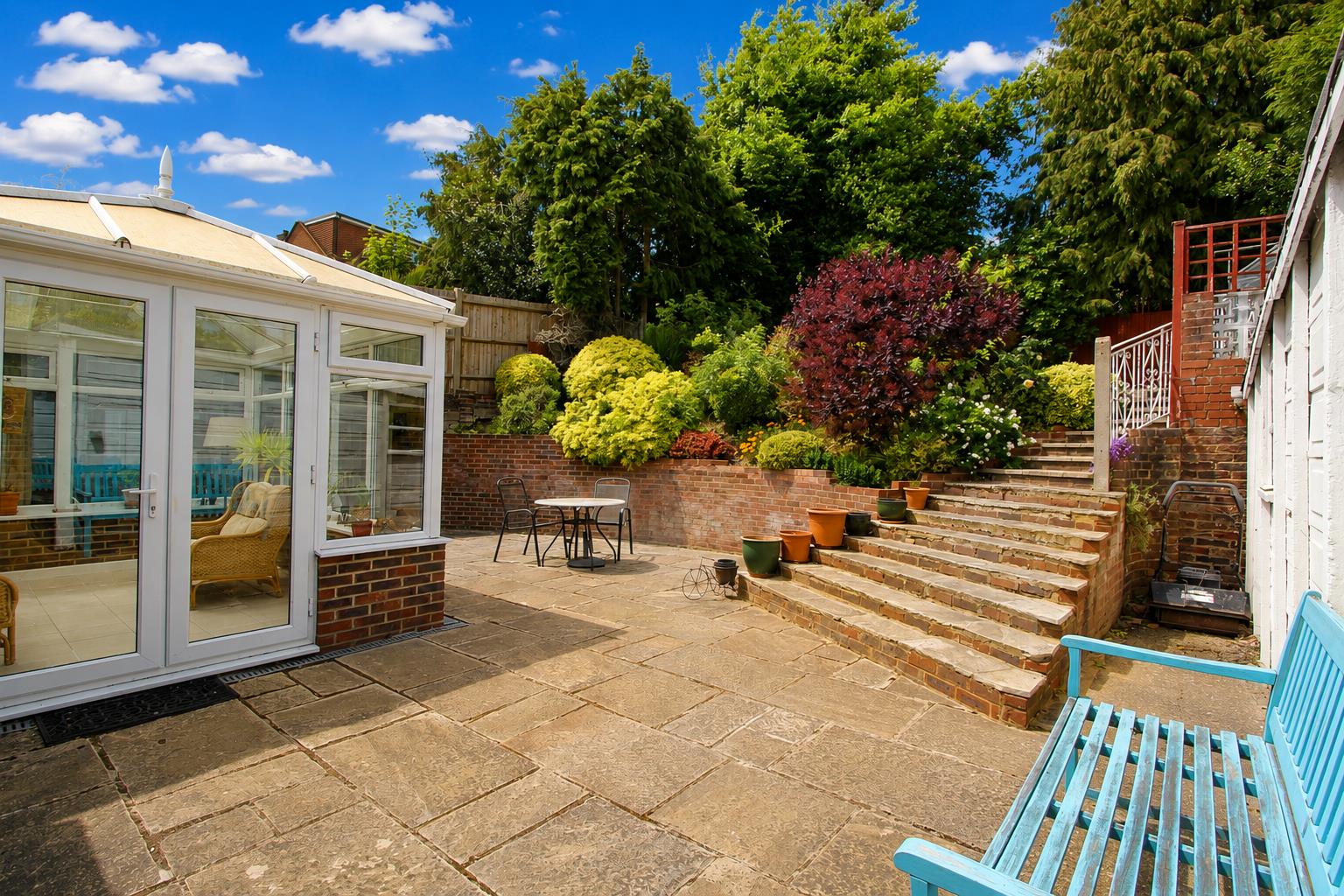 3 bed property in Ingleton Road, Carshalton Beeches
